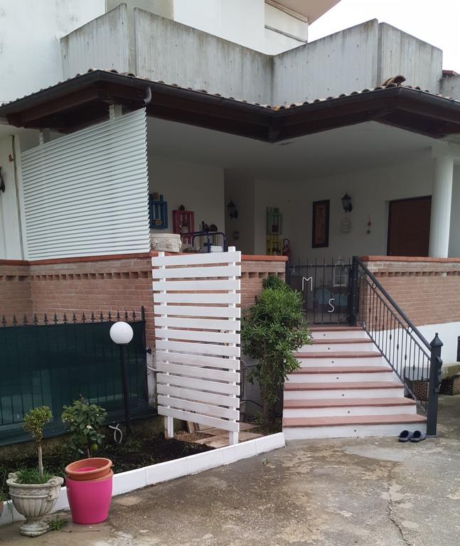 Villa Giuseppe Roseto Degli Abruzzi Bagian luar foto
